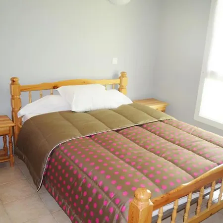 Mitoyen Avec Terrasse Pour 4 Personnes - Api-1-52-198 אתר קמפינג לה קבאן