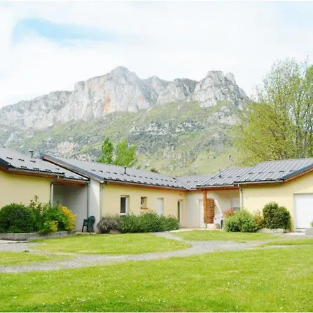 Mitoyen Avec Terrasse Pour 4 Personnes - Api-1-52-198 לה קבאן