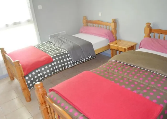 Campingplatz Mitoyen Avec Terrasse Pour 4 Personnes - Api-1-52-198 *